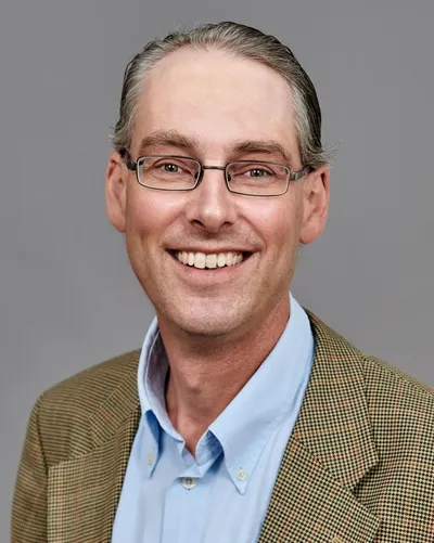 Dr. Thomas Bruns